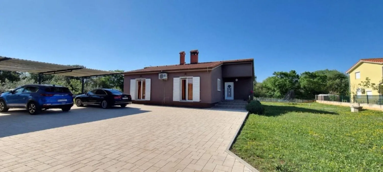 Holiday Home Ron - Spacious Garden Pula