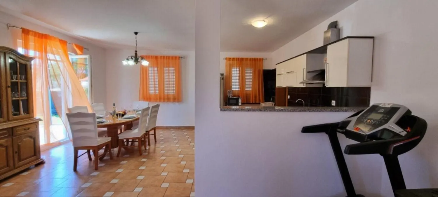 Holiday Home Ron - Spacious Garden Pula 0*,  Croatia