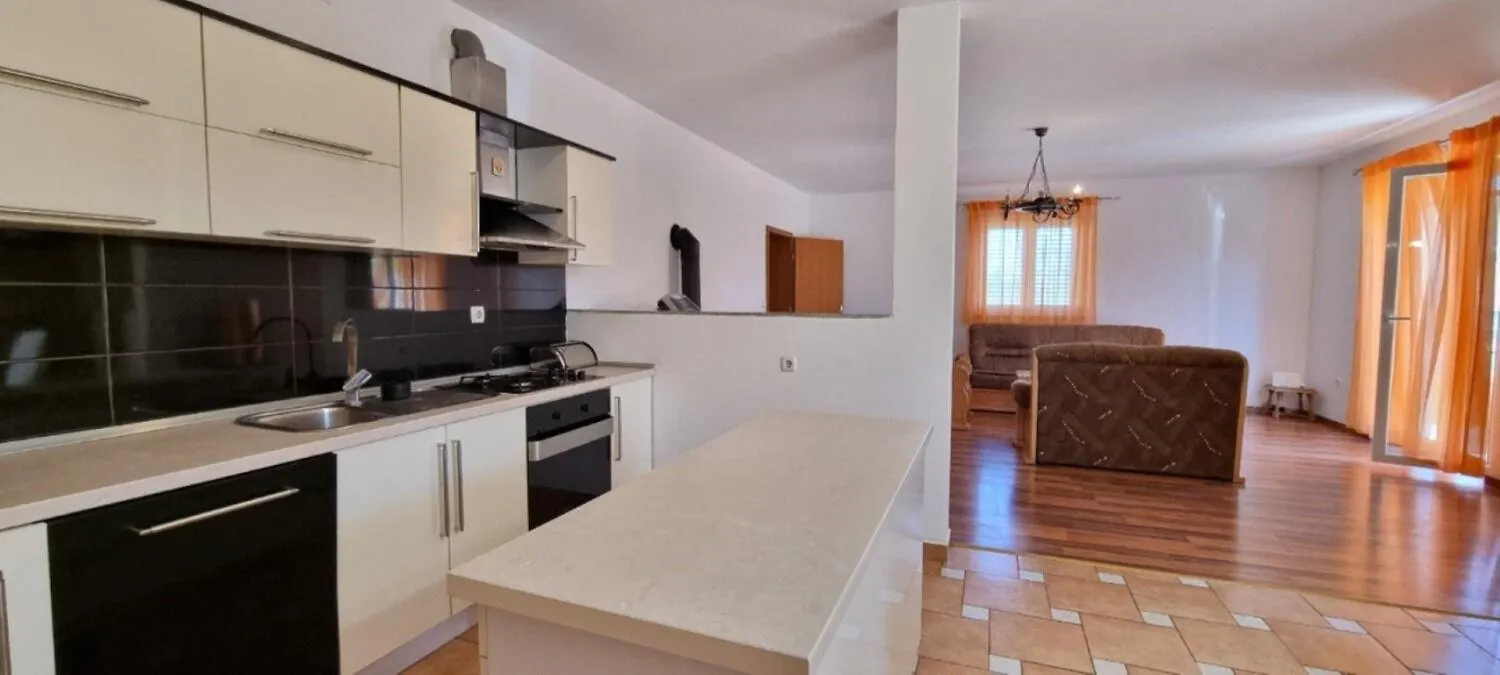 Holiday Home Ron - Spacious Garden Pula Croatia