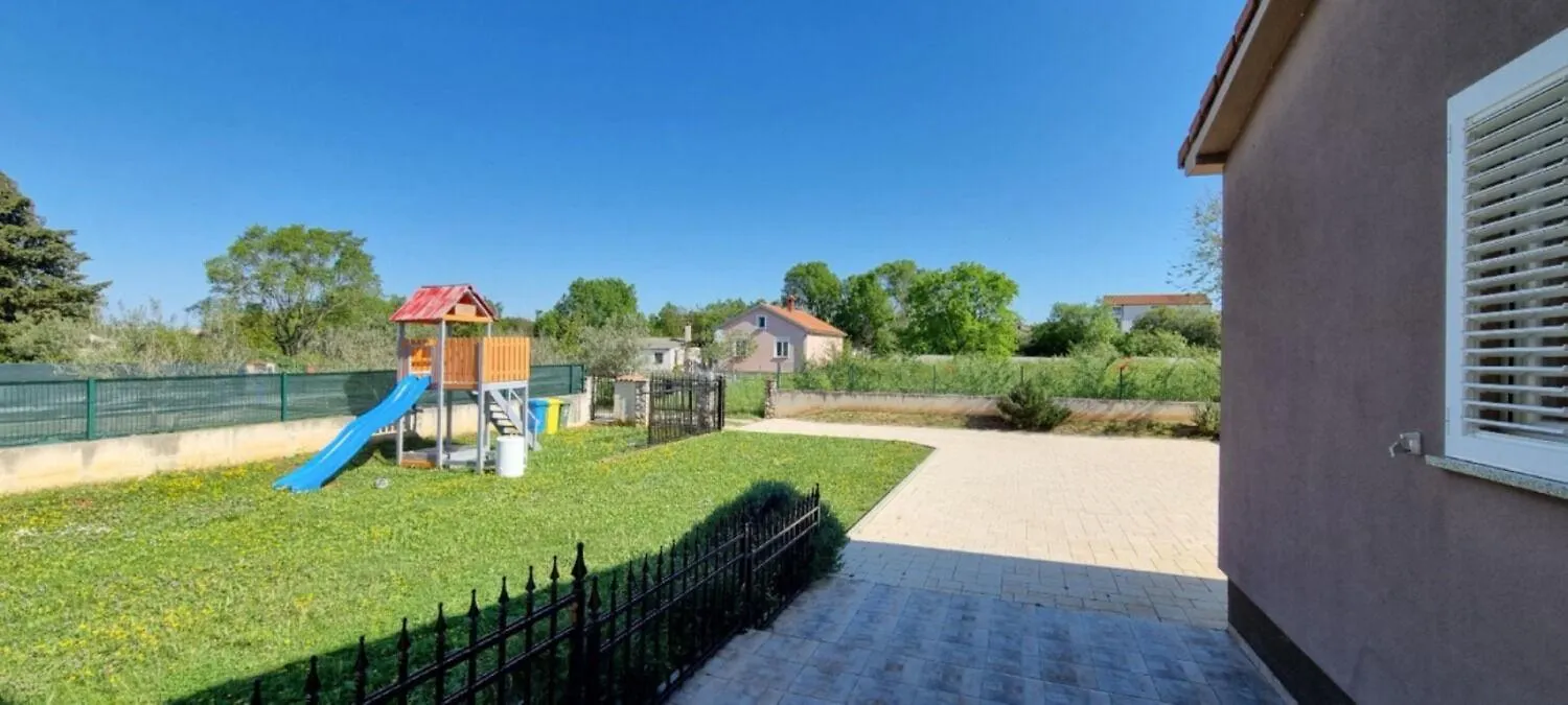 Holiday Home Ron - Spacious Garden Pula